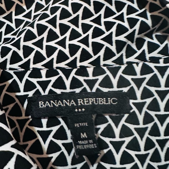Banana Republic-Black and White Patterned Top Medium - Picture 6 of 7